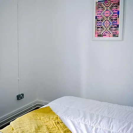 The Wing 4* Bristol